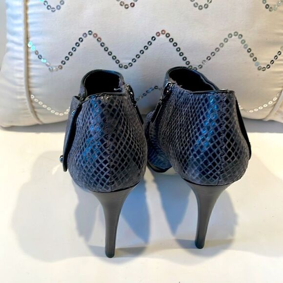 NEW Calvin Klein High Heel Platform Peep Toe Booties Size 7 - Picture 4 of 7